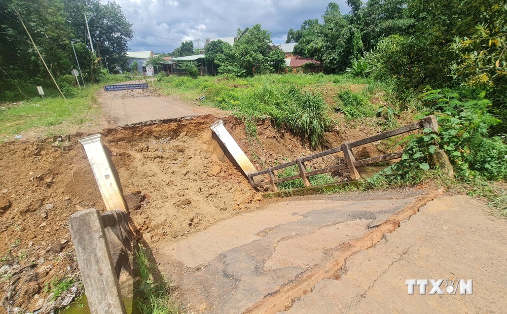 Bình Phước: Huy động lực lượng tập trung khắc phục hậu quả mưa lũ