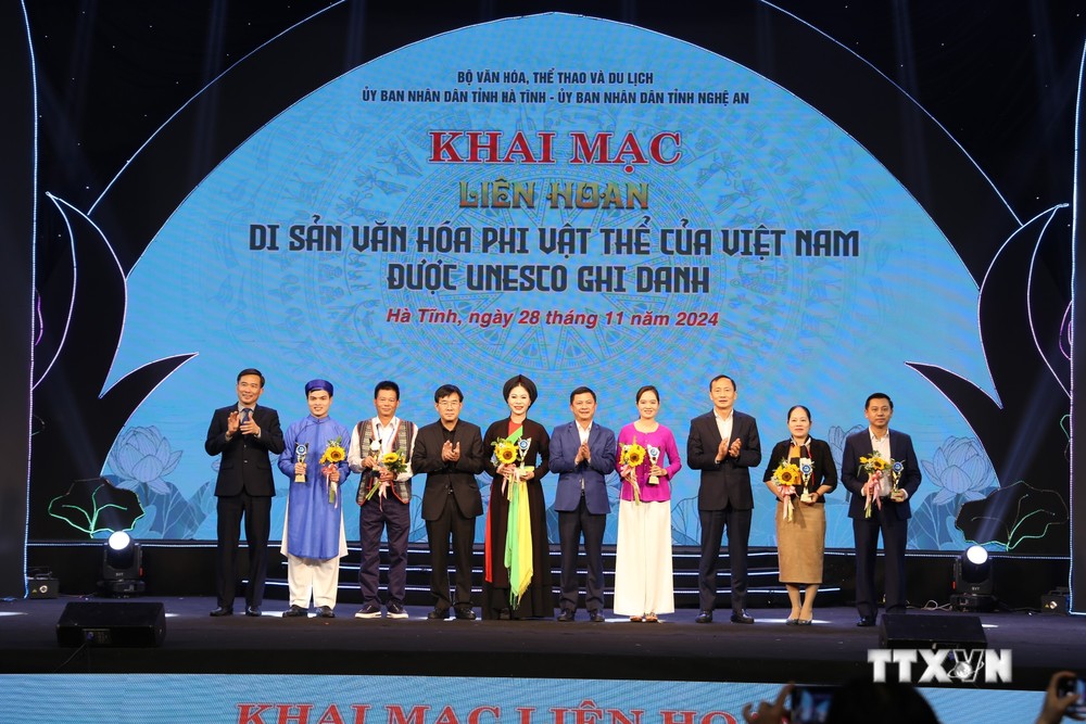 Khai mạc Liên hoan Di sản văn hóa phi vật thể của Việt Nam được UNESCO ghi danh