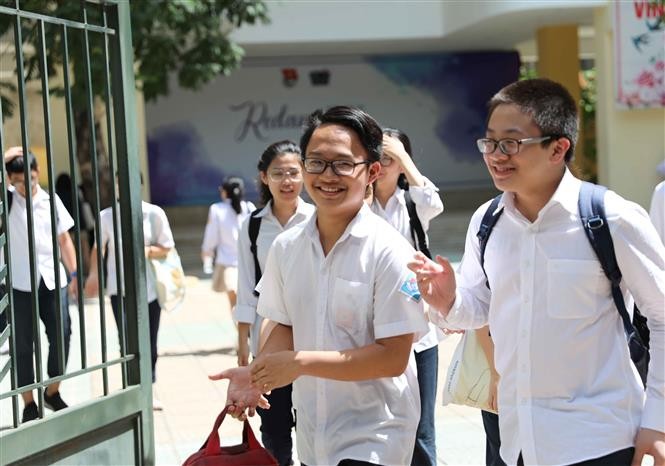 Kỳ thi tuyển sinh lớp 10 công lập tại Hà Nội kết thúc với đề thi Toán nhẹ nhàng, vừa sức