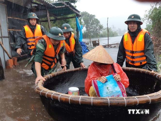 Thừa Thiên - Huế tăng cường các biện pháp ứng phó với mưa lũ đặc biệt lớn