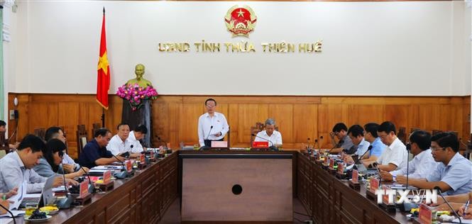 Phó Chủ tịch Quốc hội Phùng Quốc Hiển kiểm tra công tác bầu cử tại tỉnh Thừa Thiên - Huế