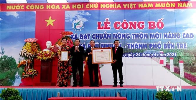 Phú Nhuận trở thành xã nông thôn mới nâng cao đầu tiên của Bến Tre
