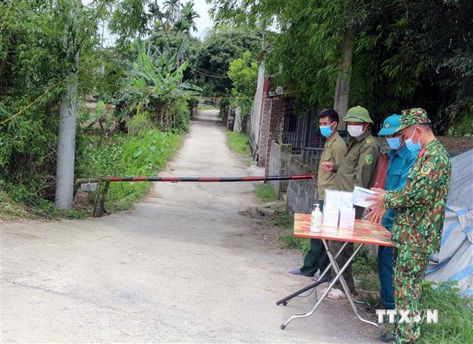 Dịch COVID-19: Hà Nam thiết lập vùng cách ly y tế tại 2 thôn ở huyện Lý Nhân