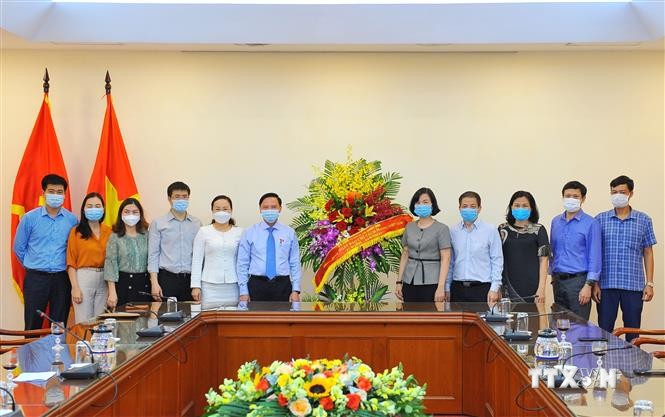 Phó Chủ tịch Quốc hội Nguyễn Khắc Định chúc mừng TTXVN nhân Ngày Báo chí Cách mạng Việt Nam