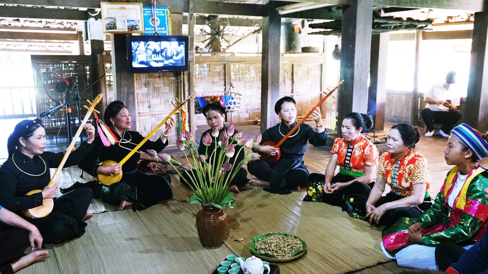 Hoạt động tháng 5 với chủ đề “Bác Hồ với cộng đồng các dân tộc Việt Nam” tại Làng Văn hóa - Du lịch các dân tộc Việt Nam