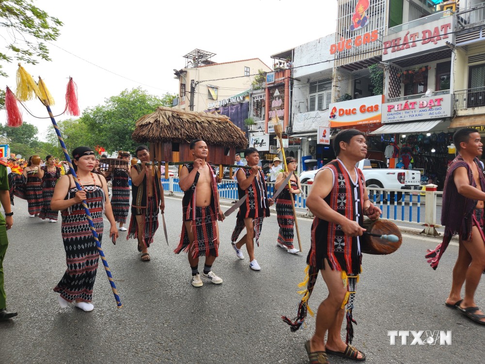 Festival nghề truyền thống Huế 2023: Đặc sắc Lễ hội Quảng diễn đường phố