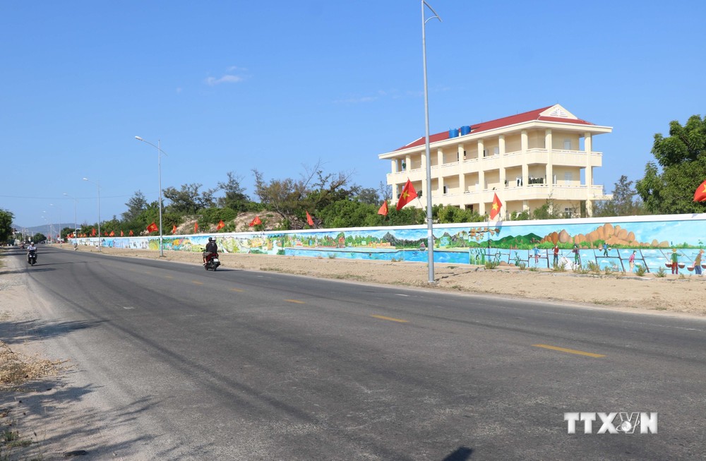Công bố bức tường tranh Bích họa dài nhất Việt Nam ở Ninh Thuận