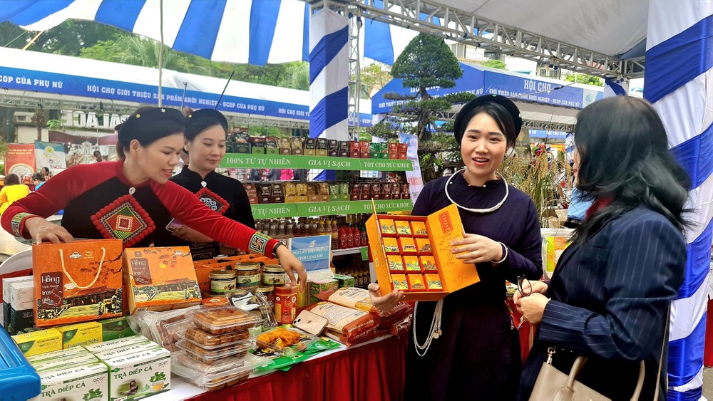 Hội chợ phụ nữ khởi nghiệp nâng cao ý thức của người tiêu dùng về phong trào người Việt dùng hàng Việt
