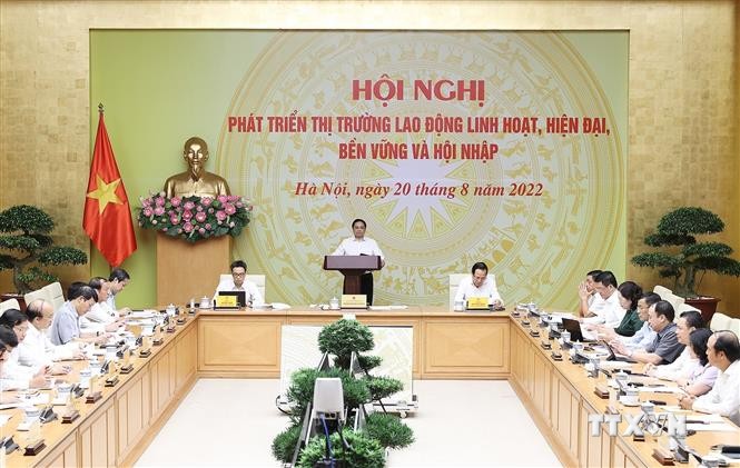 Thủ tướng Phạm Minh Chính: Phát triển thị trường lao động cần trả lời 7 câu hỏi vì sao?