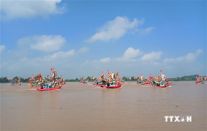 Tái hiện hào khí Đông A thời Trần tại diễn xướng hội quân trên sông Lục Đầu