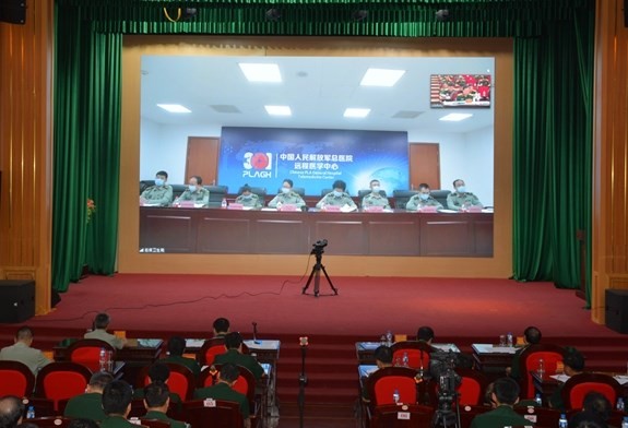 越南和中国军医开展新冠肺炎疫情防控工作经验交流