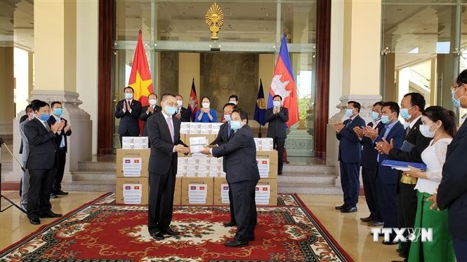 柬埔寨对越南国会捐赠防疫物资表示感谢