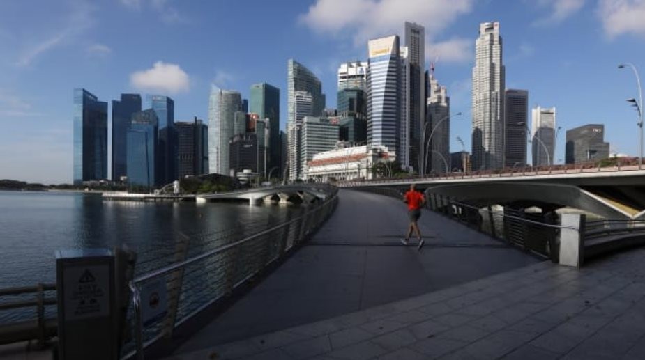 新加坡今年内第三次下调经济增长预期