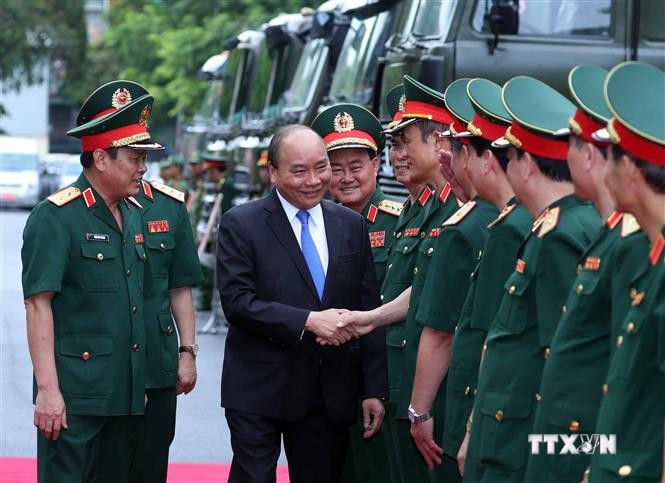 越南政府总理阮春福：后勤干部须关照部队的物质和精神生活
