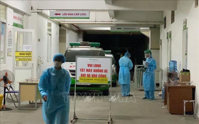 新冠肺炎疫情：卫生部派出医疗队伍驰援岘港市