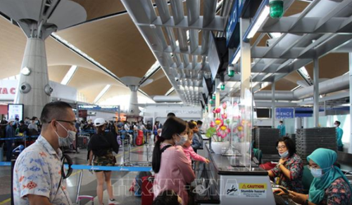越南将在马来西亚的近240名公民接回国