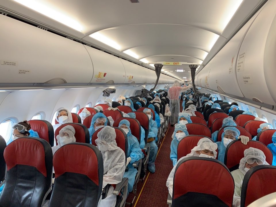 越捷航空将越南公民运送回国之旅
