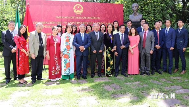 越南驻墨西哥大使馆举行国庆庆祝活动
