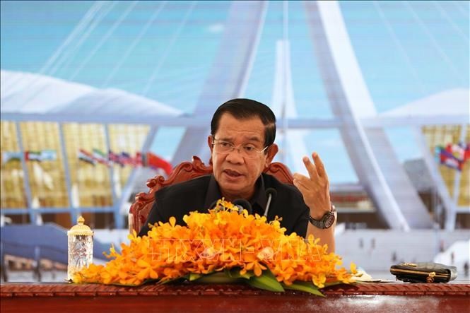 柬埔寨首相：全球化是全球增长的重要因素