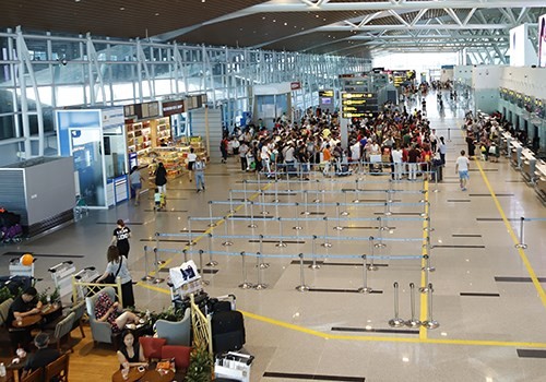 自9月7日0时起恢复往返岘港市的所有客运活动