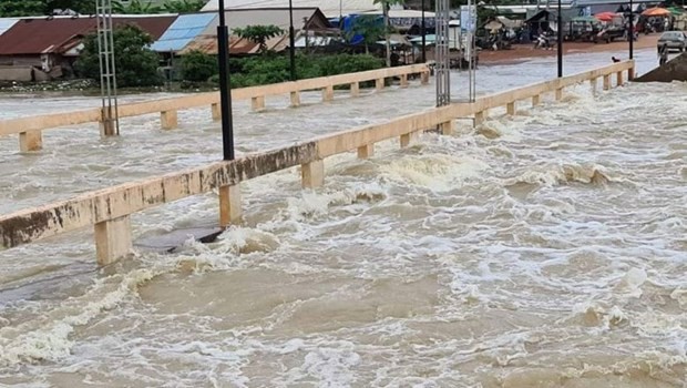 暴雨给柬埔寨多个省份造成严重洪涝灾害