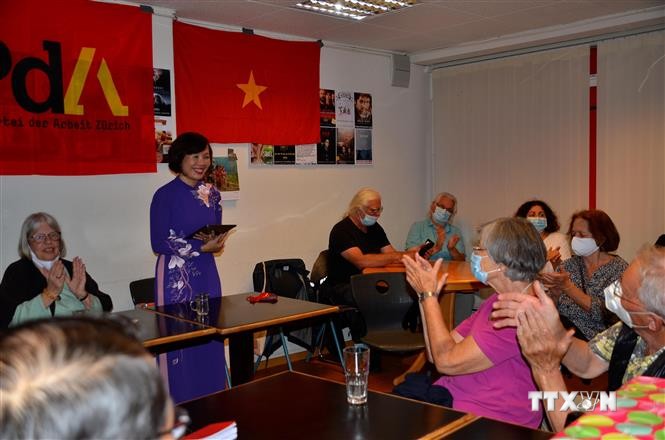 瑞士劳动党举行越南宣读独立宣言75周年纪念仪式