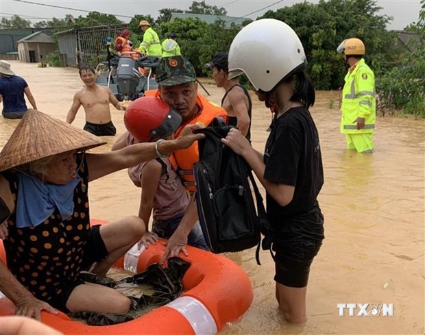 政府总理发布通知要求全力应对中部地区暴雨洪涝灾害