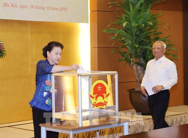 越南国会主席阮氏金银出席为灾区民众爱心捐助活动