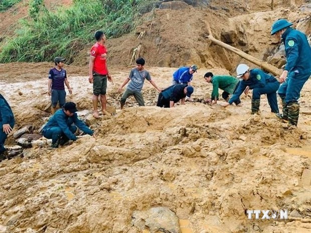 广南省又发生新一起泥石流事件 11人被掩埋