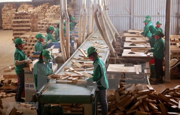 越南商品出口活动在困难之中见有起色