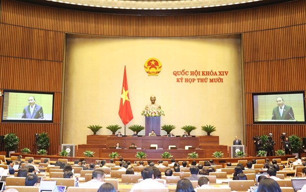 越南第十四届国会第十次会议：开展人事工作和通过2021年经济社会发展计划的决议