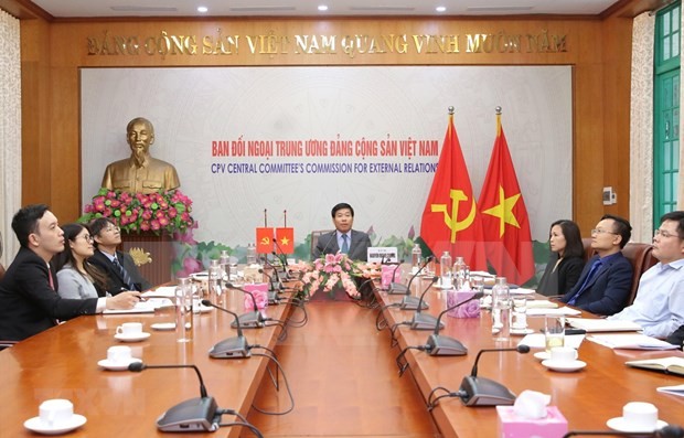 越南共产党代表团出席亚洲政党国际会议常委会第34次会议
