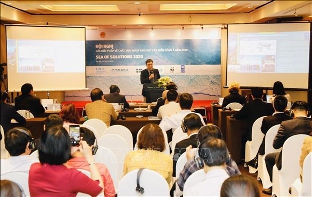 东亚海域塑料垃圾处理方法的国际会议吸引东盟内外诸位代表参加