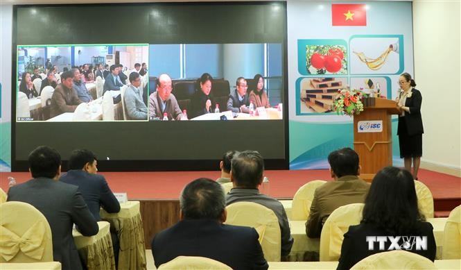 越南与中国企业技术和设备供需对接会在海防市举行