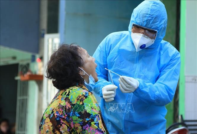 新冠肺炎疫情：胡志明市852名密切接触者中有838人病毒检测结果为阴性