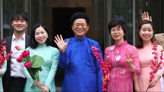韩国驻越大使通过越文音乐视频传递美好祝愿