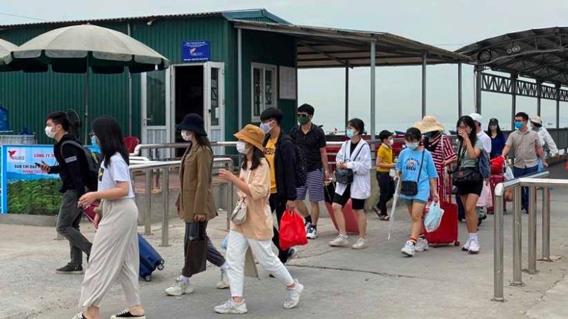 4•30和5•1假期广宁省接待游客量达近30万人次