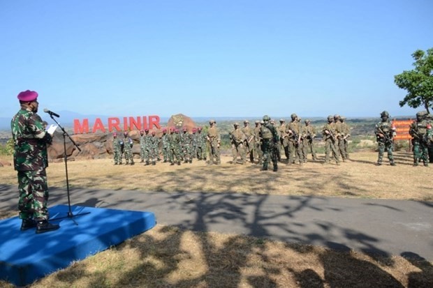 印尼和美国海军陆战队举行联合军演
