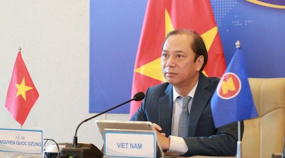 越南提议东盟各国坚持在东海问题上的一贯原则立场