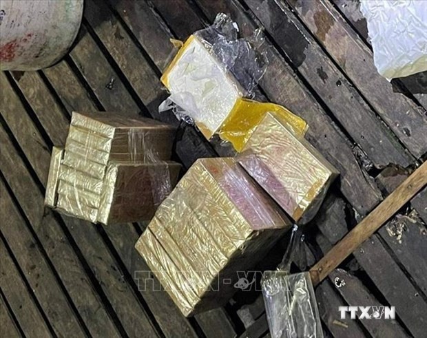 安江省公安对跨境运输7公斤毒品案进行扩大调查