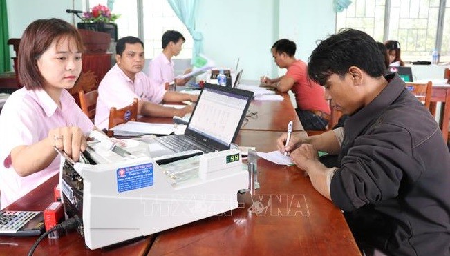 越南130万个贫困户获得政策性贷款