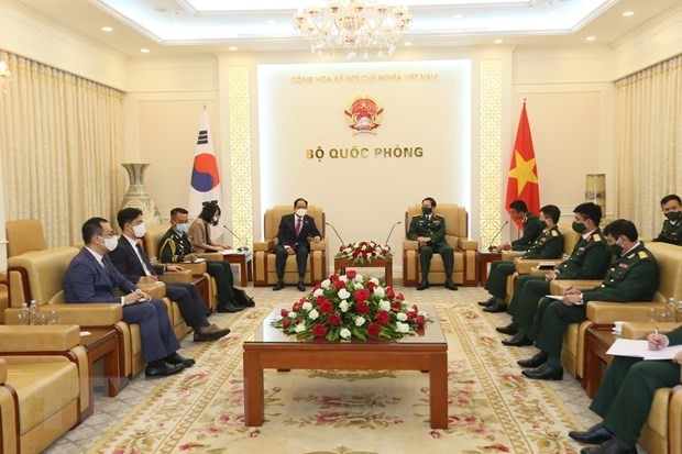 越南与韩国和印度加强防务合作