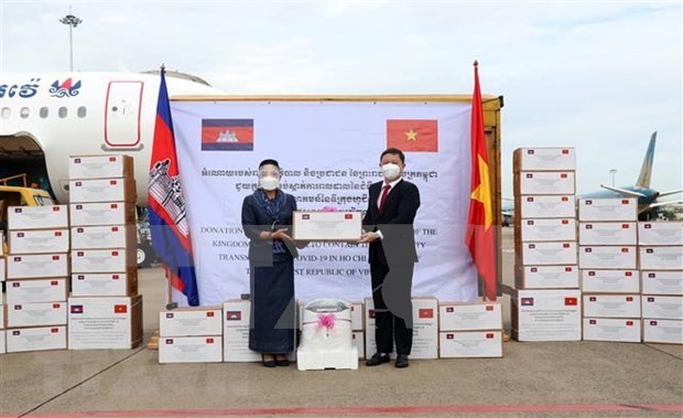 范明政向柬埔寨首相洪森致感谢信 高度评价柬方对胡志明市抗疫工作的援助