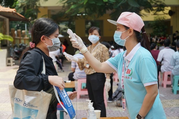全国医务人员火速前往胡志明市支援防疫工作