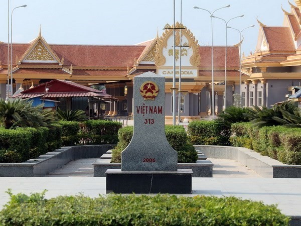 越南与柬埔寨就陆地边界工作展开讨论