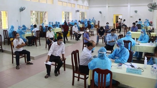 越南继续优先向胡志明市和南部各省市分配新冠疫苗