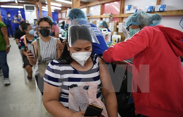 东南亚疫情：泰国单日新增确诊病例创新高 菲律宾延长针对10国的入境禁令