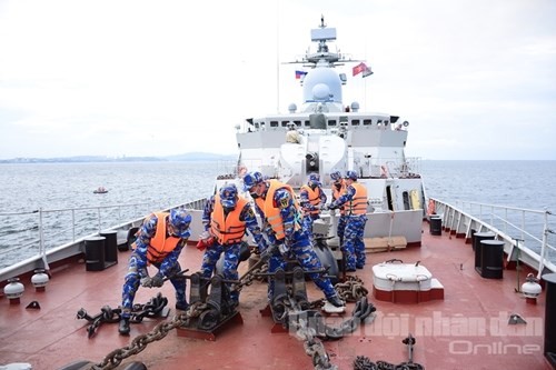 越南人民海军参赛队：海上训练科目在俄罗斯训练结果突出