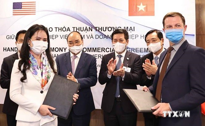 越南T&T 集团与美国伙伴签署可再生能源领域合作谅解备忘录