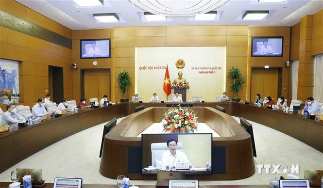 越南第十五届国会常委会第三次会议：审议《机动警察法（草案）》